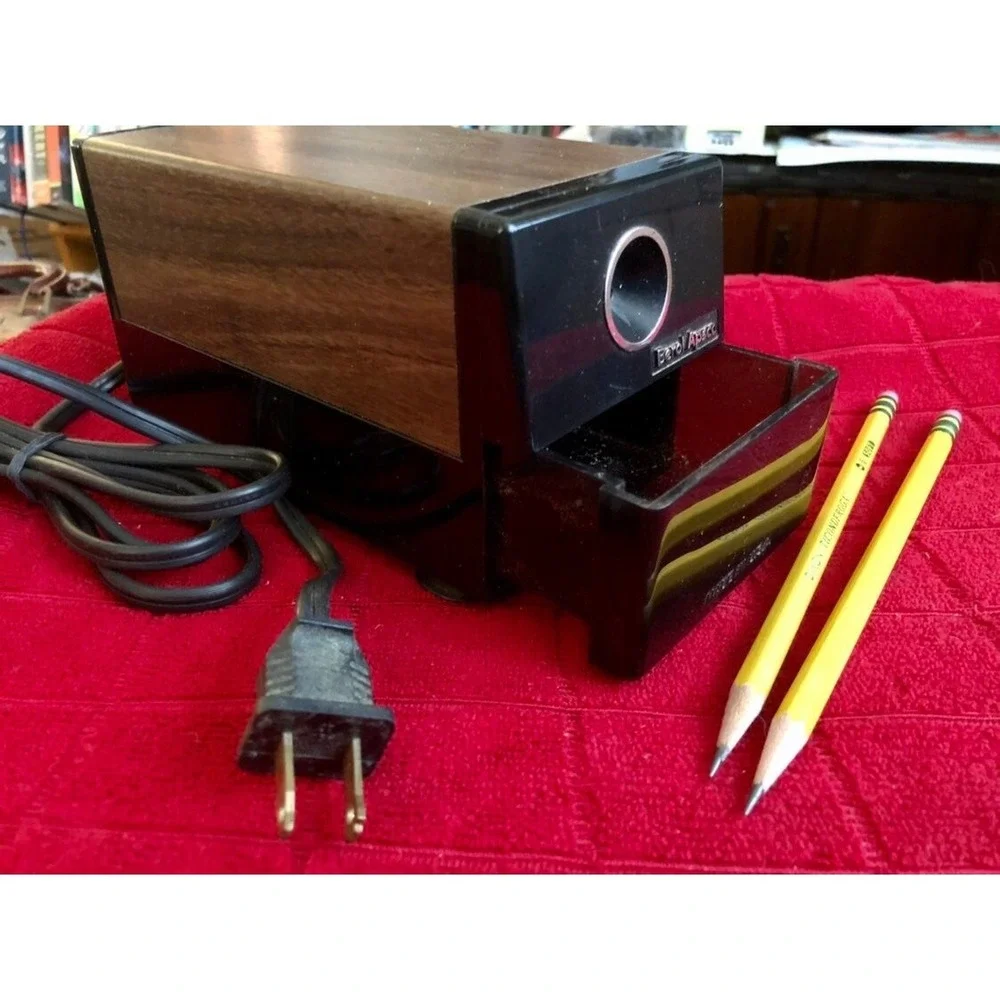 Berol Apsco AP2001 Electric Pencil Sharpener Woodgrain Black Made in USA